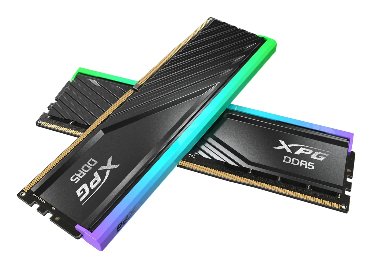 ADATA RGB 32 Gt (2 x 16 Gt) DDR5 6000 MHz, CL30 -muisti (EXPO)