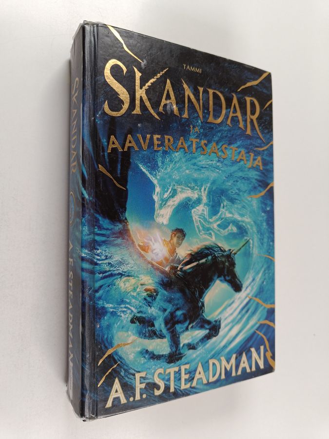 Skandar ja aaveratsastaja