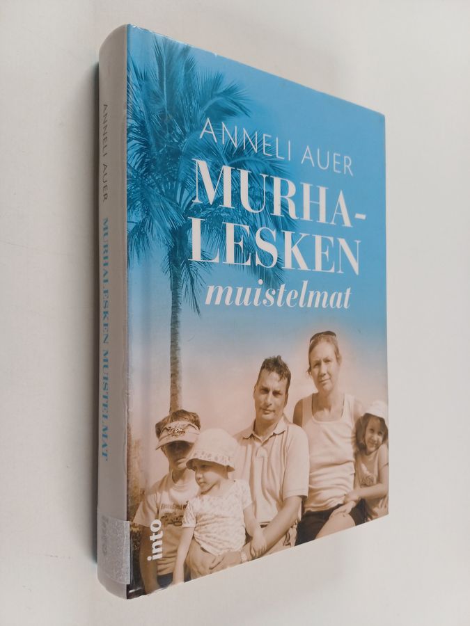 Anneli Auer : Murhalesken muistelmat