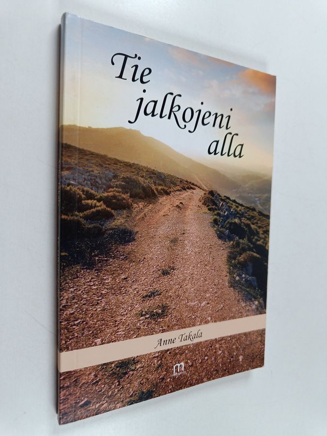 Tie jalkojeni alla