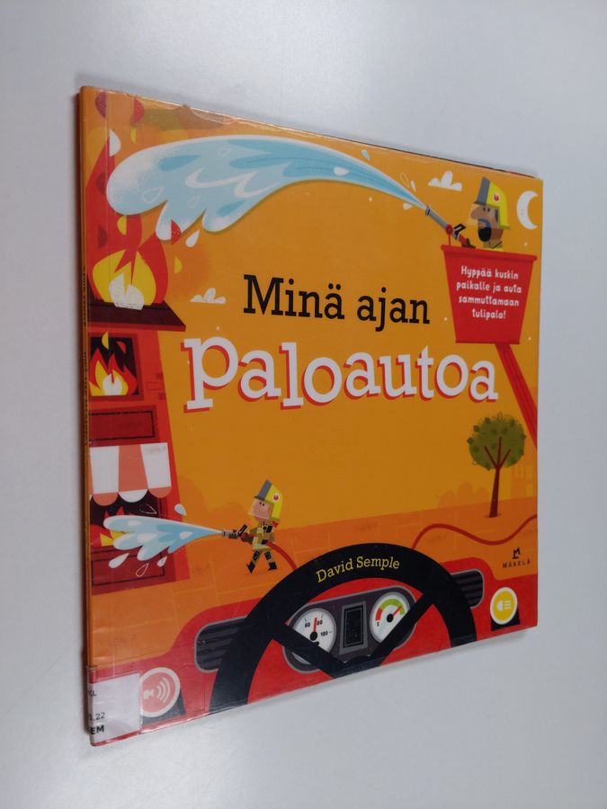 Minä ajan paloautoa