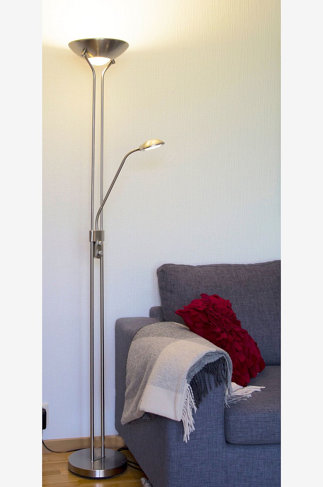 Aneta Golvlampa Nice Stål LED Aneta