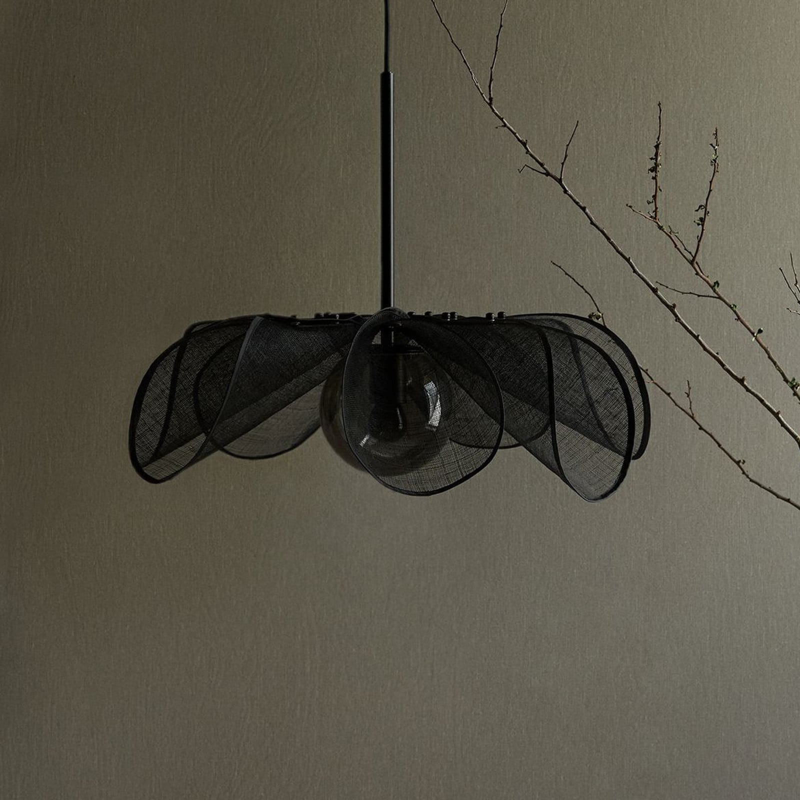 Styrka Riippuvalaisin Ø63 Black/Smoke - Markslöjd - Olohuone - Kangas / tekstiili - Yksilamppuinen
