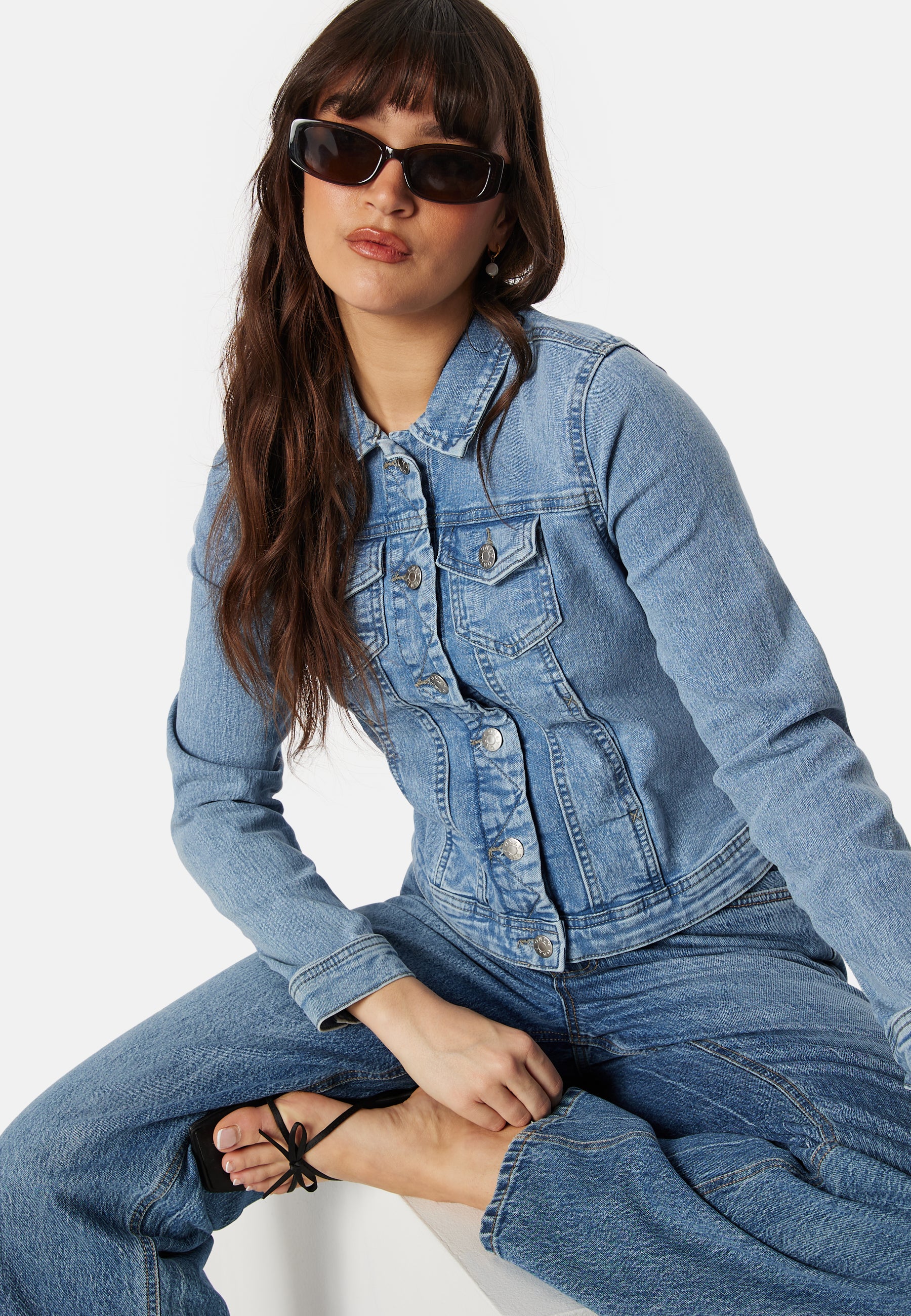 ONLY Välikausitakki 'Wonder' sininen denim