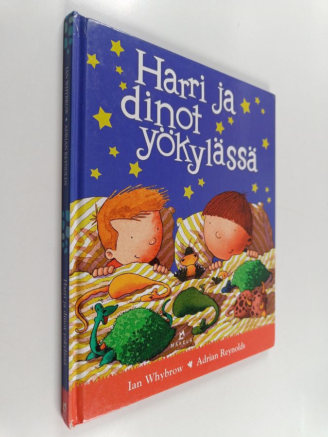 Harri ja dinot yökylässä