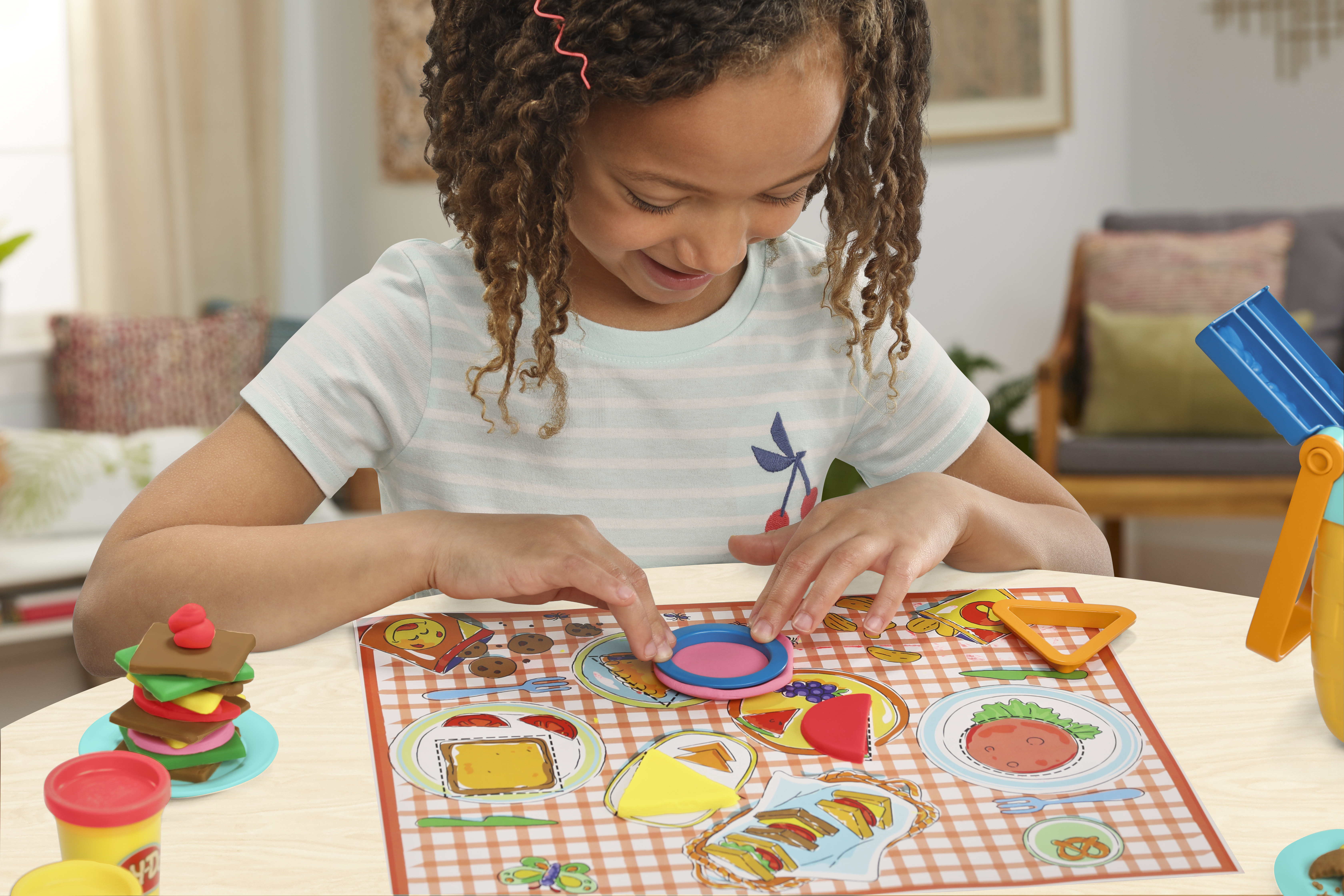 Play-Doh Piknikmuotojen aloituspakkaus esikouluikäisille leluille