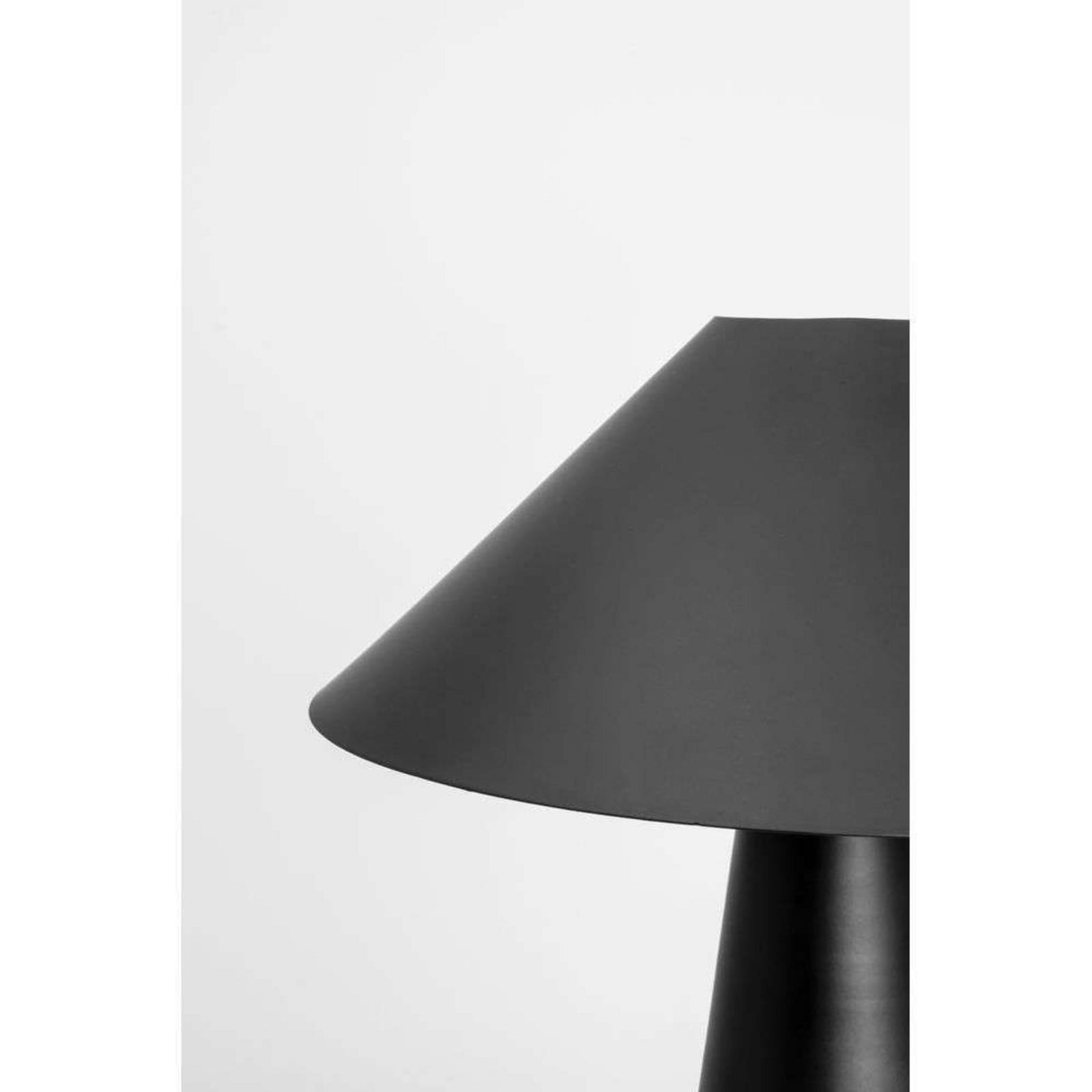 Cannes pöytävalaisin Black - Globen Lighting - Olohuone - Design - Metalli - Yksilamppuinen