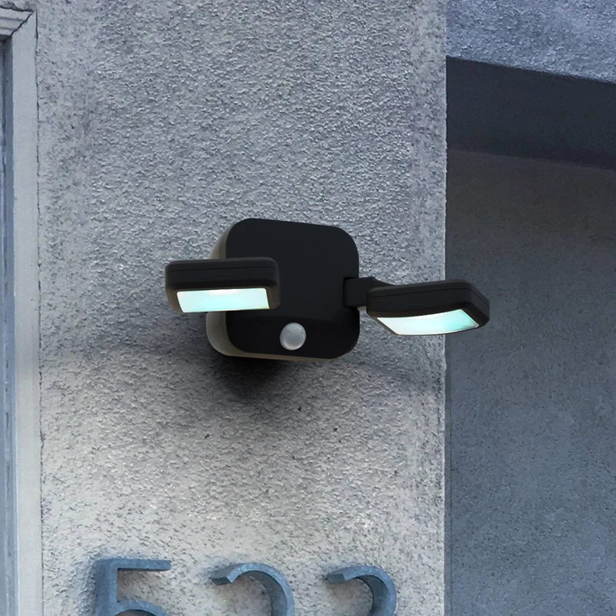OSRAM LED-ulkoseinävalaisin DOUBLE, musta, 2-lamppuinen, paristo