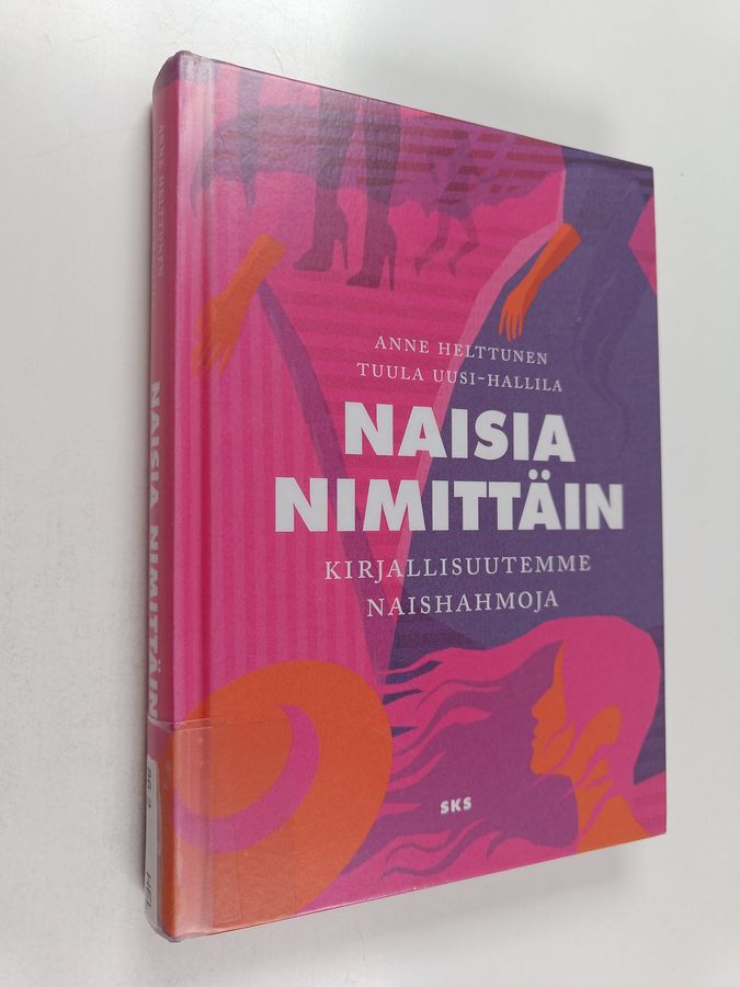 Naisia nimittäin