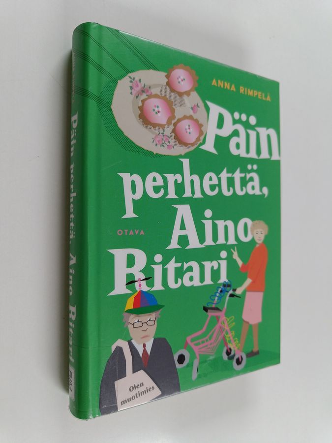 Päin perhettä, Aino Ritari