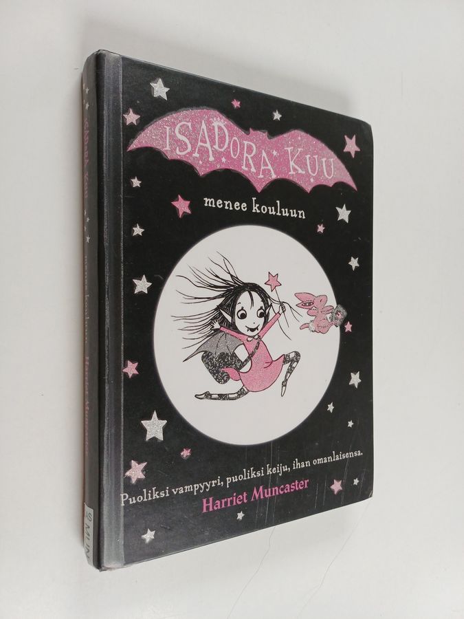 Isadora Kuu menee kouluun