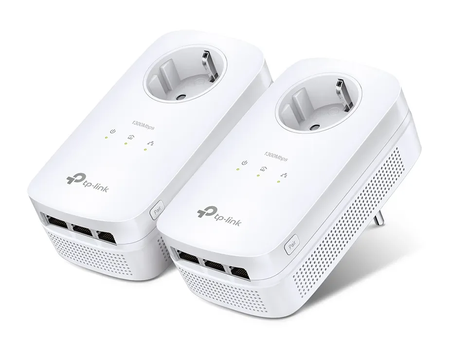 TP-Link TL-PA8030P KIT AV1300 3-portin Gigabit Passthrough Powerline aloituspakkaus